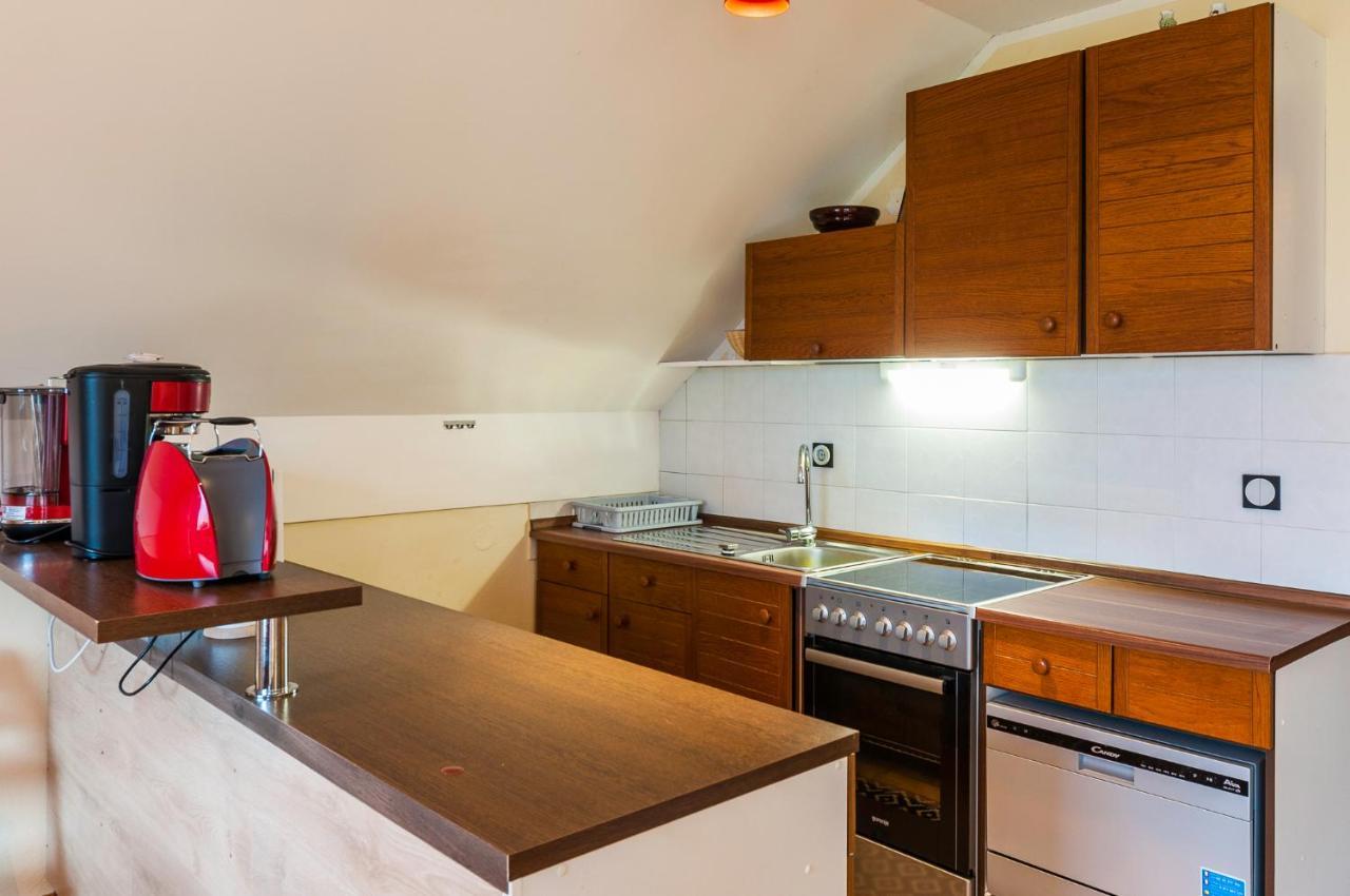 Spacious Apartment Bled Exterior photo